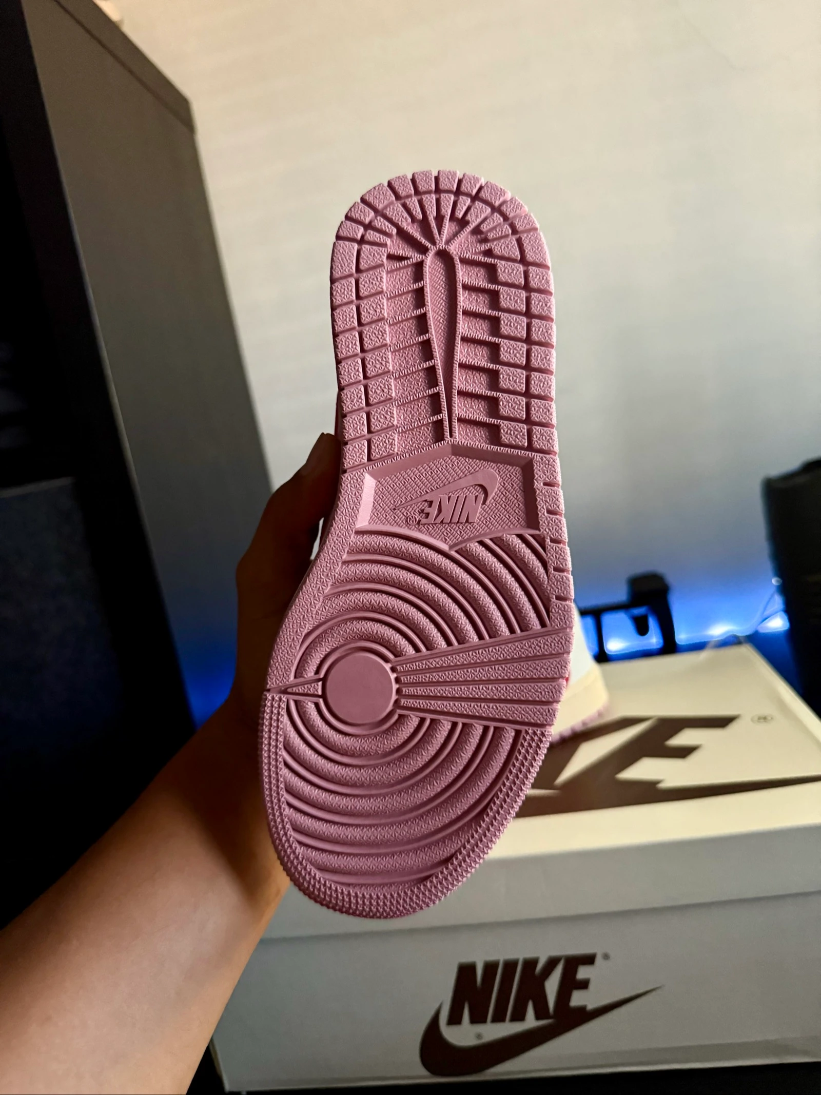 Nike Air Jordan 1 Low x Travis Scott Roze – Maat 37,5 (Nieuw) – photo 4